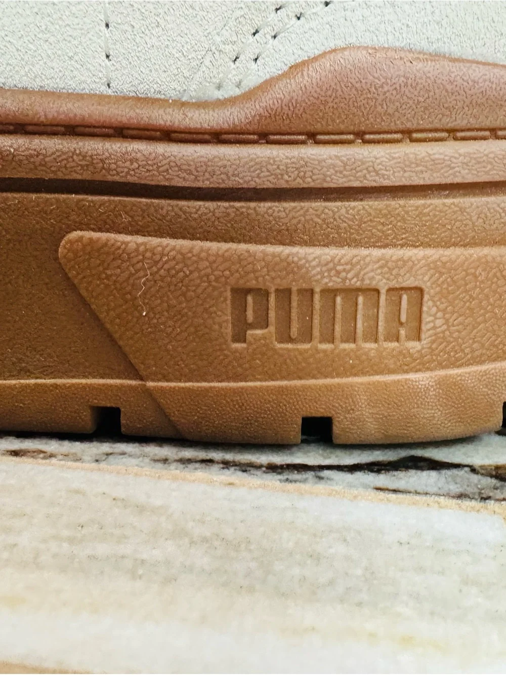 Puma Mayze Stack Luxe Platform Sneakers Cream Suede Gum Sole Women’s US 8